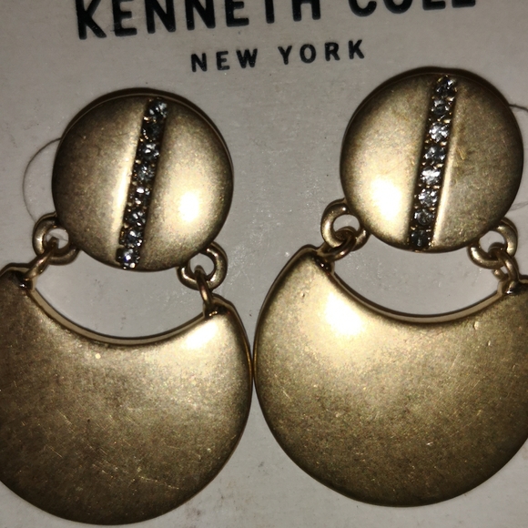 Kenneth Cole gold tone earrings 🔥🧱 - Picture 5 of 7